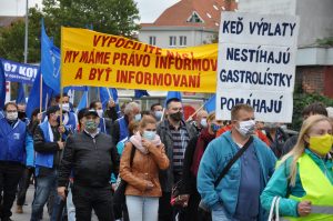 Postavenie odborov na Slovensku sa prijatými zákonmi oslabuje (1. časť)