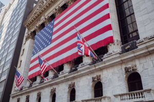 EOK varuje pred novými colnými hrozbami z USA